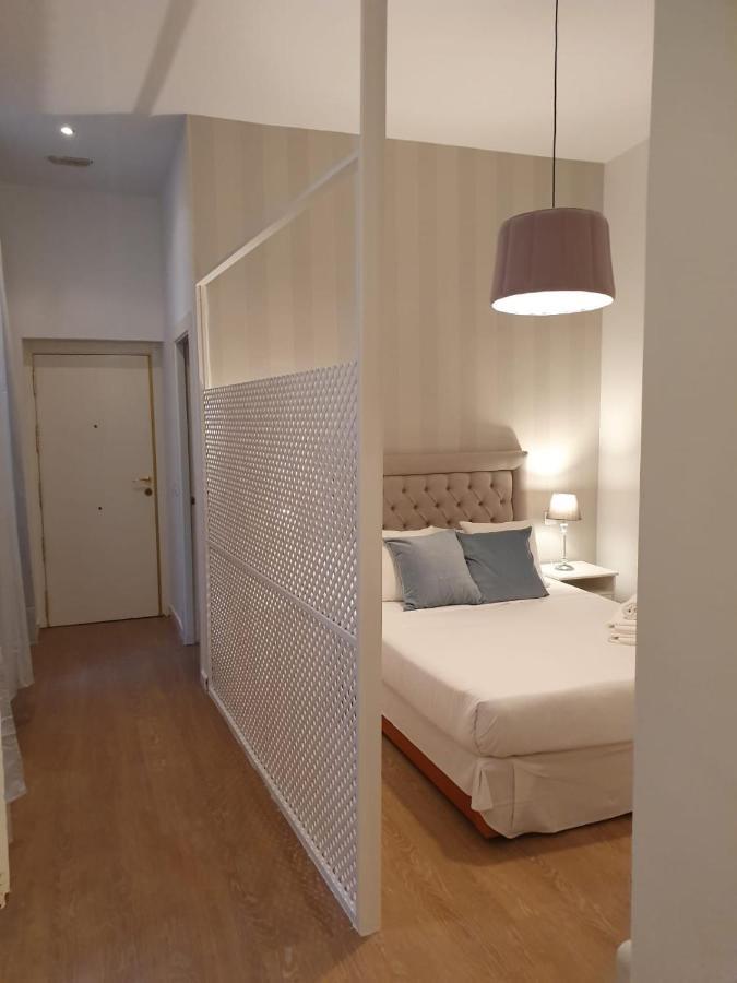 Hotel Le Petit Palue-Fuencarral Madrid Exterior foto